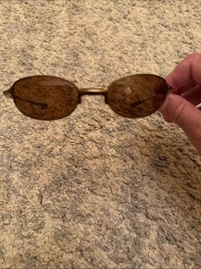 Oakley E-Wire 2.1 Bronze Polarized
May 2001 - 2005
Very Rare!